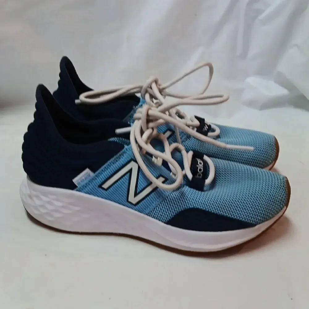 New Balance Blue and White Sneakers Kids Size 13